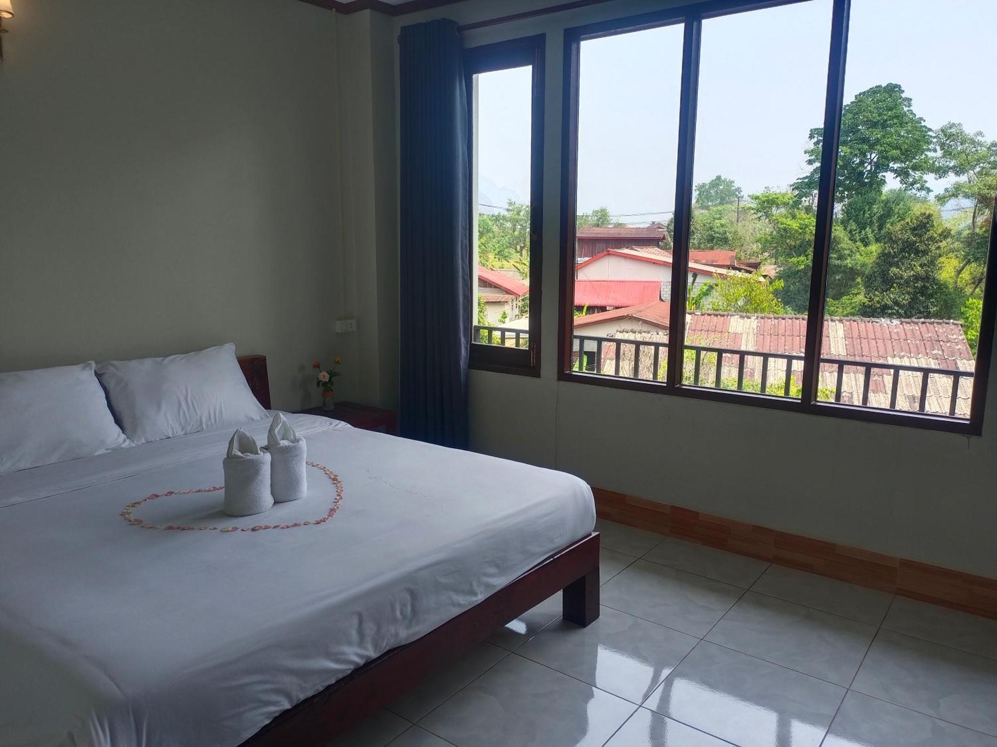Vang Vieng Champa Hotel Extérieur photo
