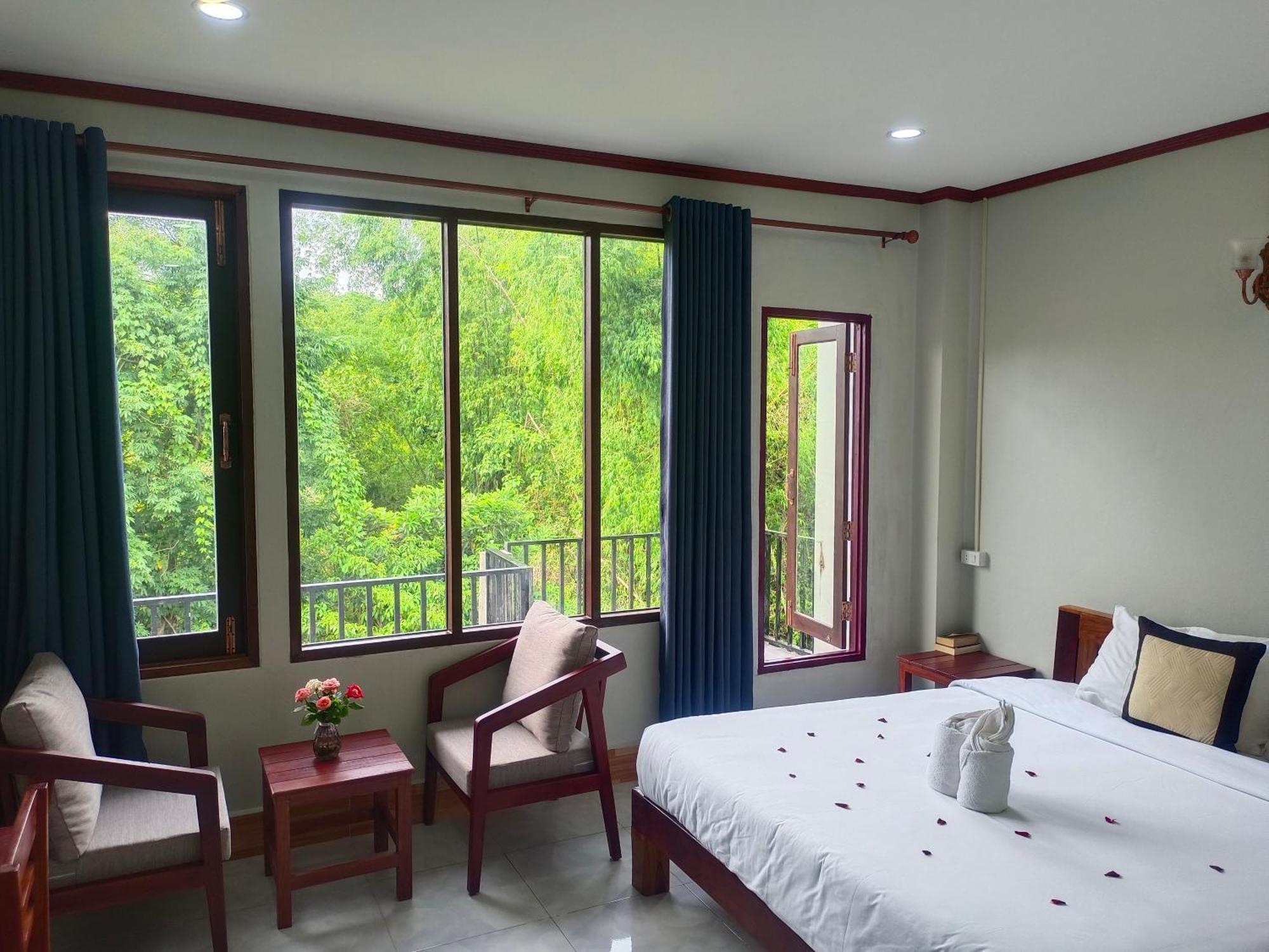 Vang Vieng Champa Hotel Extérieur photo